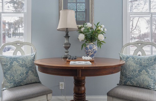 Prescott Maison | Walk to Downtown Prescott Shops, Dining and Riverfront at Cardinal Cottage