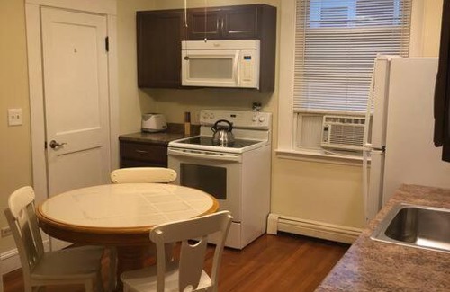 Salem Appartement | Walk to Downtown Salem