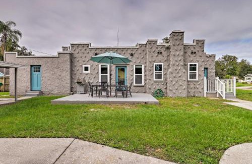 Winter Garden Maison | Walk to Dtwn Winter Garden Home with Patio
