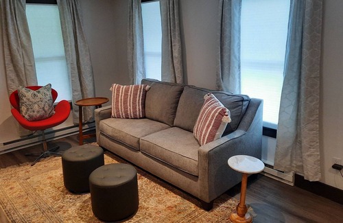 Easton Appartement | Walk to galleries, shops, restaurants, 5 min to Center Square Easton & market