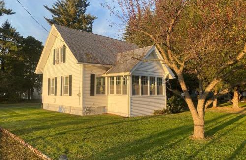 Endicott Maison | Walk to Golfcourse EnJoie House PetFriendly