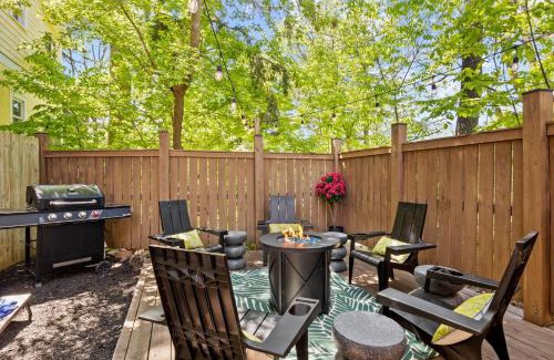Ithaca Maison | Walk to Ithaca Commons Bars Shops Trails and Close to Cornell