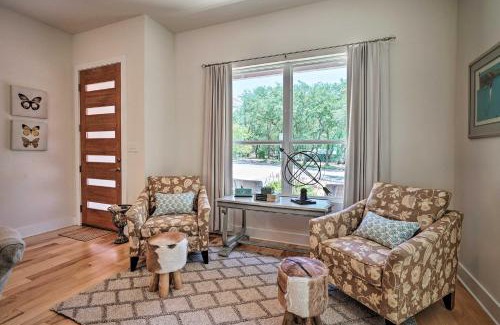 Lakeland Park Maison | Walk to Lake Austin Spacious Getaway with Patio