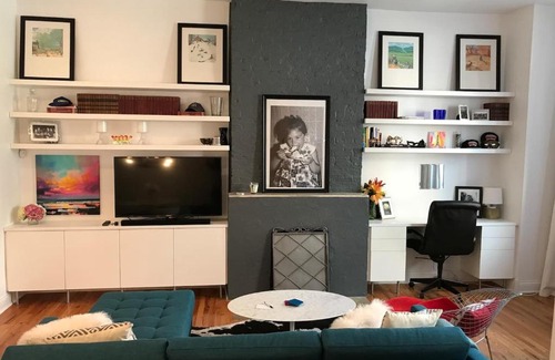 Old Town Triangle Appartement | Walk to Lincoln Park, North Avenue Beach, and Second City! Lovely Old Town Charm! condo