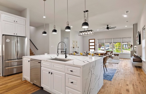 Lower Greenville Maison | Walk to Lower Greenville+Perfect Escape for Groups