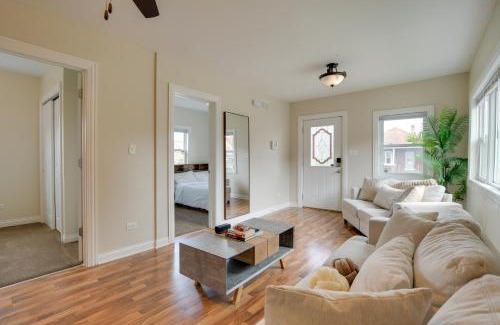 Blue Island Appartement | Walk to Metra Pet-Friendly Blue Island Apt