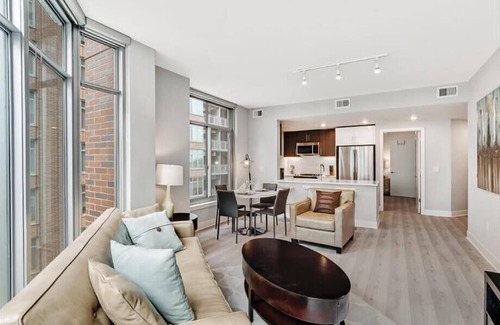 Woodmont Triangle Appartement | Spacieux 2 chambres à Woodmont Triangle Sud