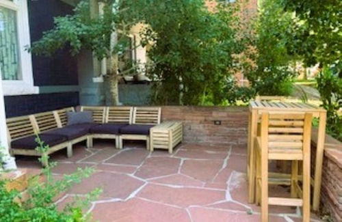 City Park West Appartement | Walk to Music, Cafe, Bars, Food & Hospital in Central Denver. Turo + 420 ok!