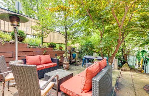 Scranton Maison | Walk to Nay Aug Park Grand Group Getaway with Patio