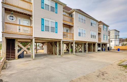 North Carolina Coast Appartement | Walk to Ocean Carolina Beach Condo with 2 Balconies