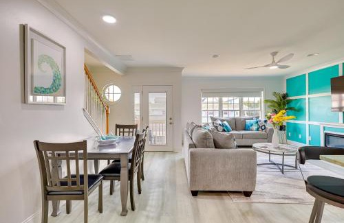 North Carolina Coast Appartement | Walk to Ocean Carolina Beach Condo with 2 Balconies