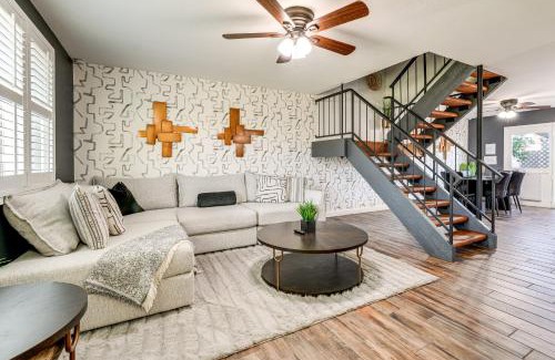 Casa Granada Townhouses Maison | Walk to Old Town and Giants Stadium! Unit with Pool