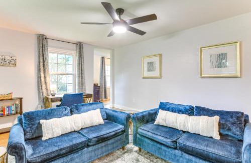 League City Maison | Walk to Parks and Main St Renovated League City Gem