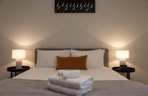 Grey Lynn Appartement | Walk To Ponsonby & K Road Bright Ponsonby Apt with Blackout Blinds for the Perfect Sleep