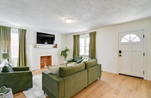 Huntington Maison | Walk to Ritter Park Renovated Home Near Marshall!
