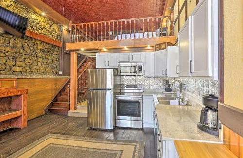 Lansing Maison | Walk to River Unique Studio in Renovated Bar!