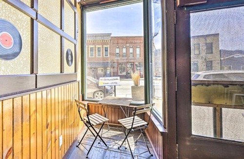 Lansing Maison | Walk to River Unique Studio in Renovated Bar!