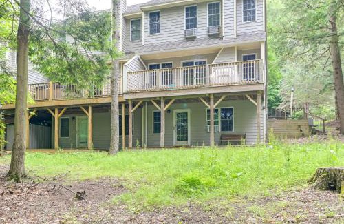Hancock Appartement | Walk to Ski Slopes Jiminy Peak Resort Getaway!