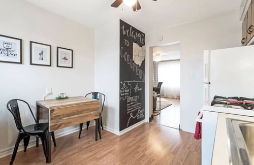 Grandview Heights Appartement | Walk to Stadium | Starbucks on Corner | Near Shops