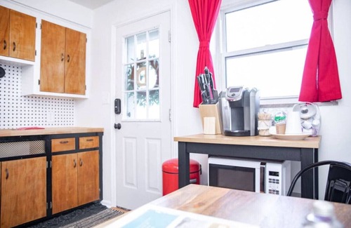 Grandview Heights Appartement | Walk to Stadium | Starbucks on Corner | Near Shops
