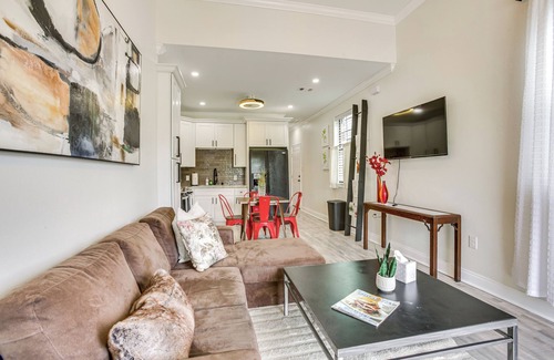 Faubourg Livaudais Maison | Walk to Streetcar & Dining: Modern NOLA Home Base!