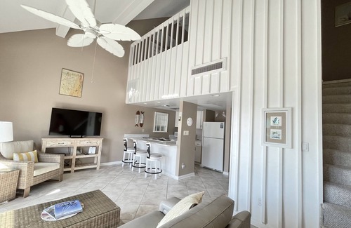 Villa Sabine Copropriété | Quiet Beach Getaway! Extra Amenities! Lowest Rates of the Season!