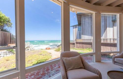 Moss Beach Maison | Walk to the Beach from this Ocean Front Home