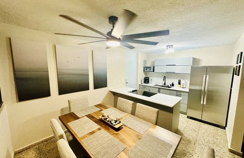 Punta Santiago Maison | Walk to the Beach taking in the Ocean Breeze
