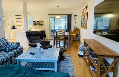 Sandpiper Pines Maison | Walk to the Beach!
