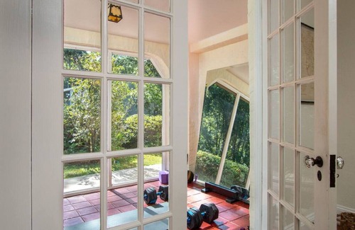 Gainesville Appartement | Walk to UF Stadium! Fabulous Chic Historic Home