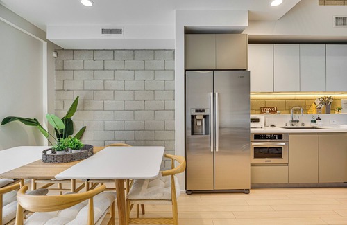 Los Angeles Maison | Walk to Universal Studios: Loft-Style LA Home