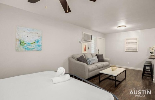 Barton Hills Appartement | Walk To Zilker King Bed Pool Free Parking