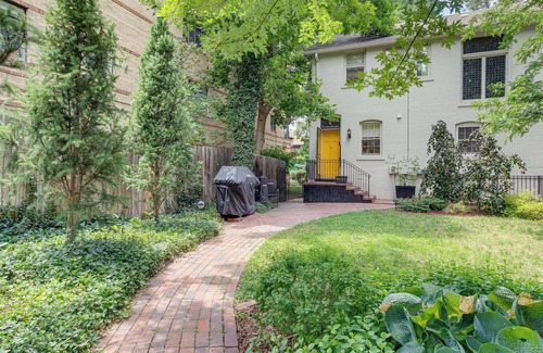 Cheesman Park Appartement | Walkable Apt w/Off-Street Parking in Cheesman!