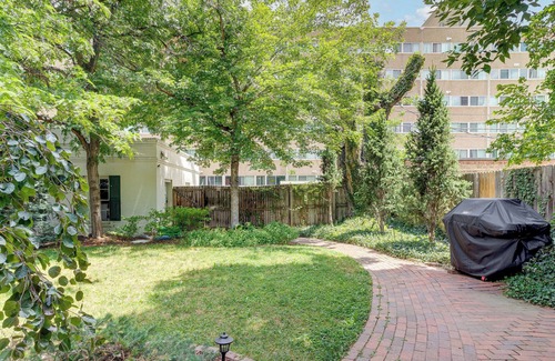 Cheesman Park Appartement | Walkable Apt w/Off-street Parking in Cheesman!