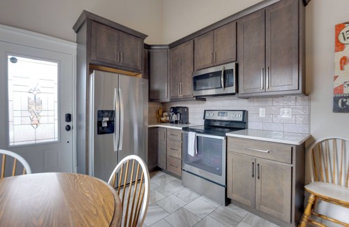 Benton Park Appartement | Walkable Area: Spacious Apt in Dtwn St Louis