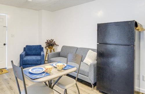 Barberton Appartement | Walkable Barberton Apartment 9 Mi to Akron!