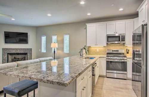 Cave Creek Maison | Walkable Cave Creek Townhome with Private Patio!