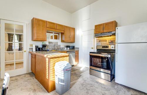 Collins Maison | Walkable Location, Fenced Yard Wickenburg Home!