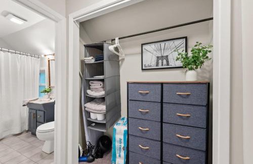 Kamm's Corners Maison | Walkable Neighborhood of Kamm's Corners