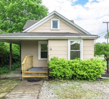 Kamm's Corners Maison | Walkable Neighborhood of Kamm's Corners