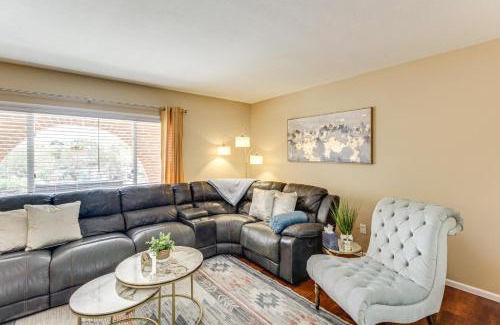Casas Adobes Estates Maison | Walkable Tucson Retreat with Pool and Fire Pit!