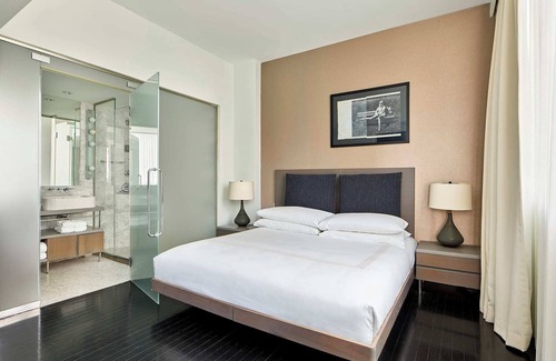 Tribeca Hôtel | Walking Distance to Balloon Saloon & Brooklyn Bridge, Bring Your Furry Friends!