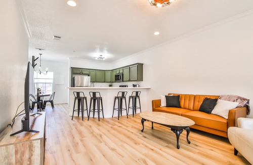 North Overton Copropriété | Walking distance to Texas Tech!