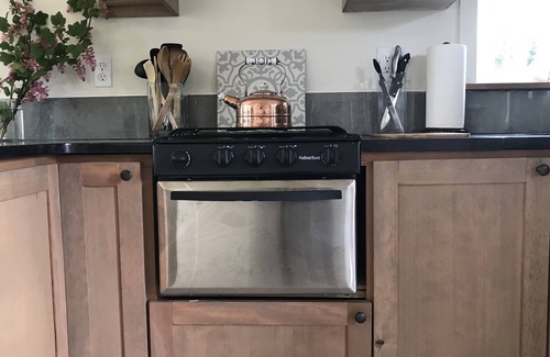 Vashon Island Appartement | Walking Distance to the town of Vashon, fireplace, patio, bbq...