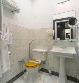 Odessa City Center Hôtel | Wall Street - Maestro
