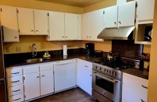 Warm Springs Maison | Wanderers Way 106