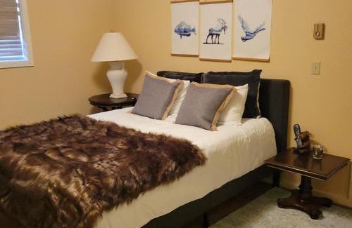 Warm Springs Maison | Wanderers Way 106