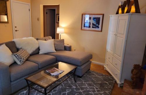 Warm Springs Maison | Wanderers Way 106