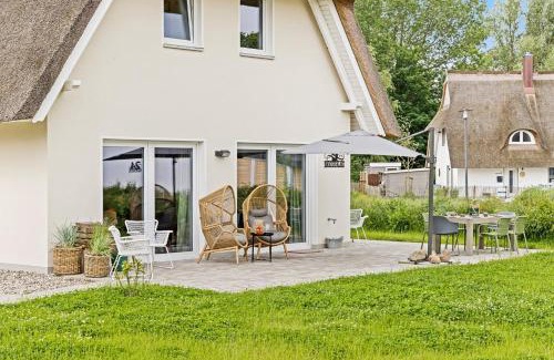 Am Salzhaff Maison | Wanderfalke - Ferienhaus mit Kamin und Sauna für 8 Personen