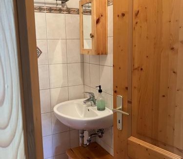 Oberdorla Appartement | Wandergesellenzimmer mit Bad und Küche